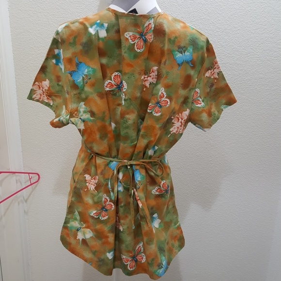 Scrub top - Picture 3 of 3